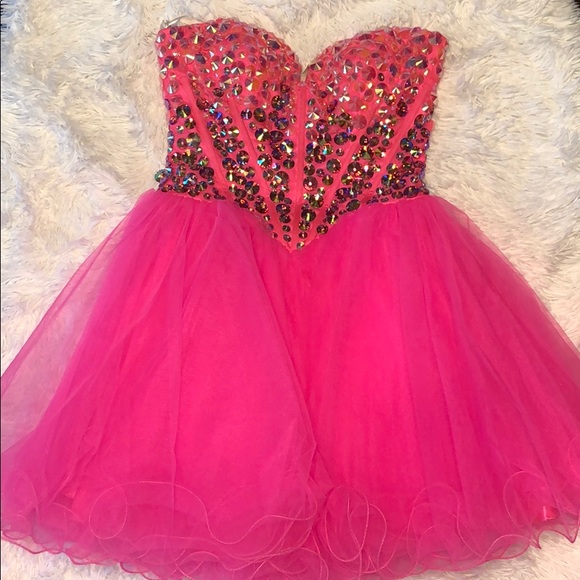 Sherri Hill Dresses & Skirts - Sherri Hill homecoming dress!!